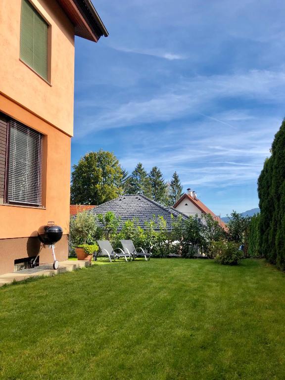 Een tuin van Haus Graf Velden