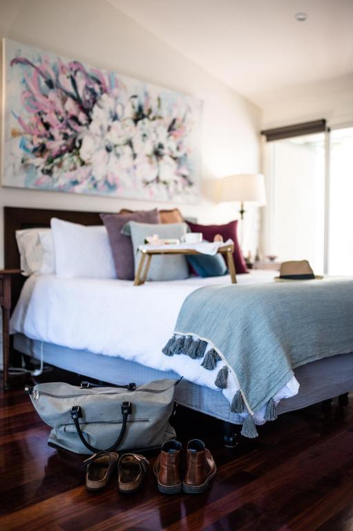 Araluen Boutique Accommodation - Hillside Spa Villa