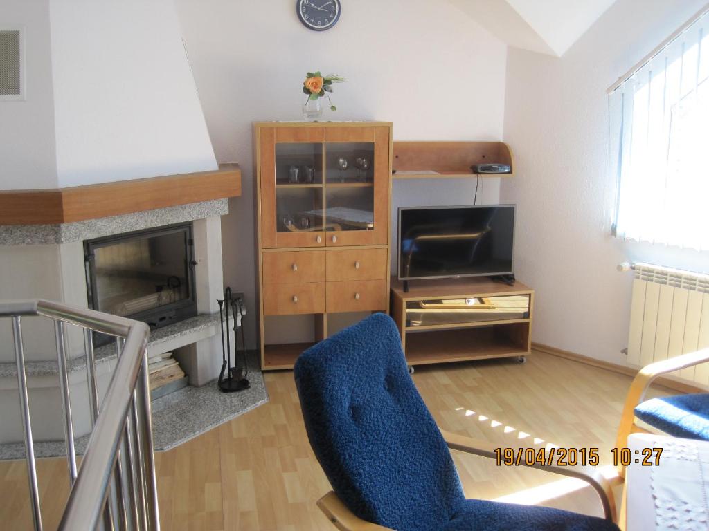 TV a/nebo společenská místnost v ubytování Apartamenty Solar