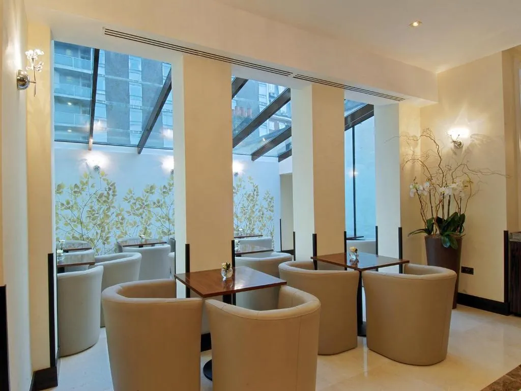 Park Grand Mayfair in London
