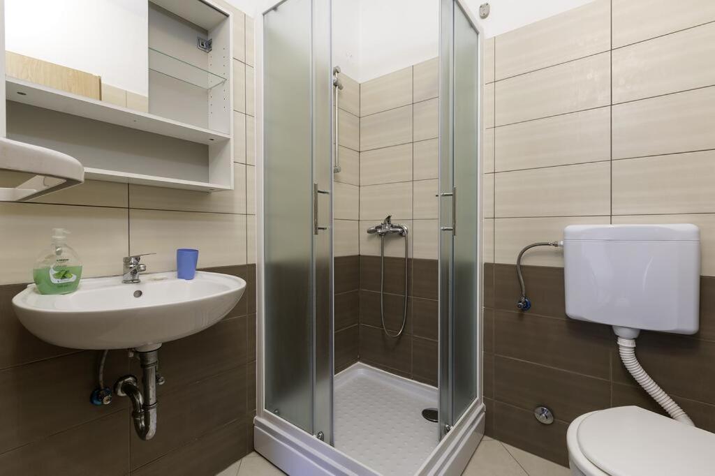 Koupelna v ubytování Apartments Jakoplić