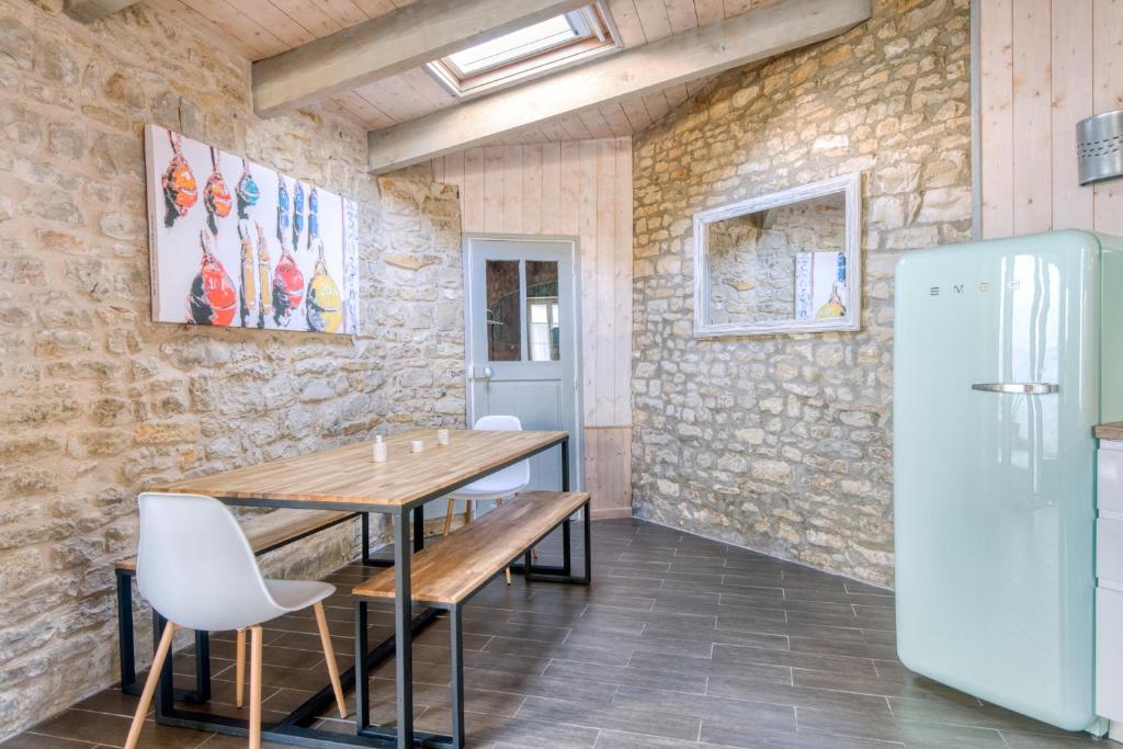 Kuchyň nebo kuchyňský kout v ubytování Maison Valériane