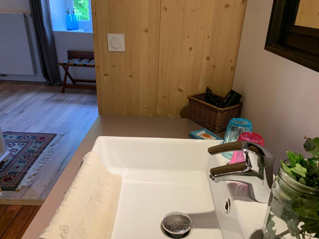 Fotografie z fotogalerie ubytování La Colonie - Maison d'Hôtes v destinaci Collonges