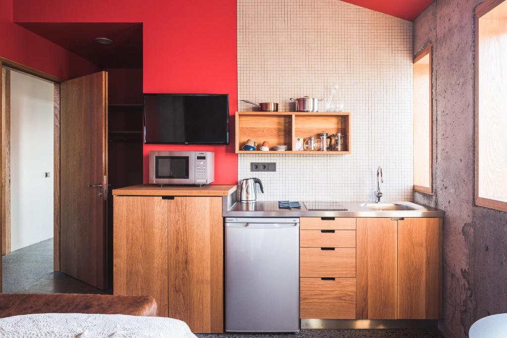 Kuchyň nebo kuchyňský kout v ubytování Drangar Country Guesthouse