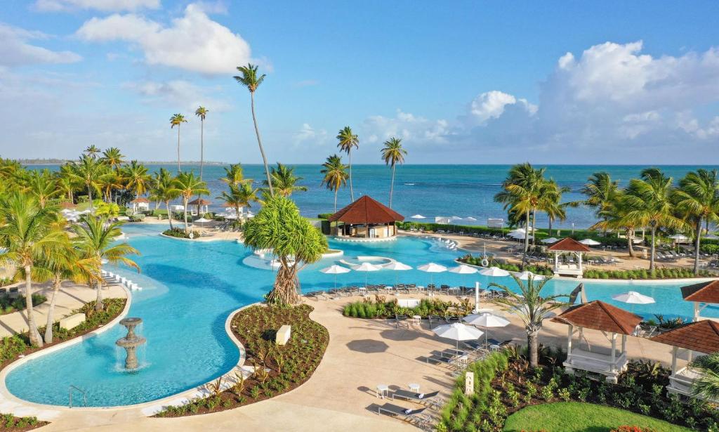 Bazén v ubytování Hyatt Regency Grand Reserve Puerto Rico nebo v jeho okolí