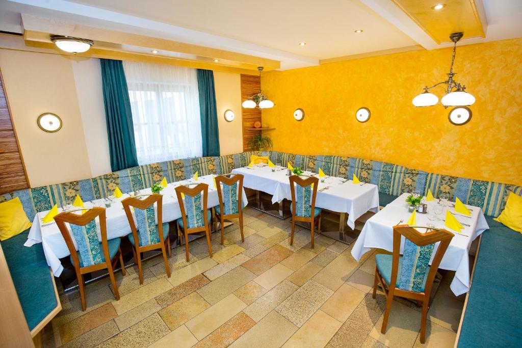 Restaurace v ubytování Hotel Stich