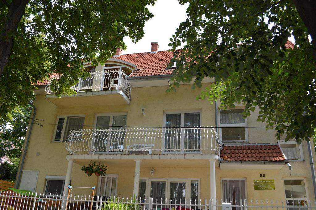 Budova, kde se penzion nachází