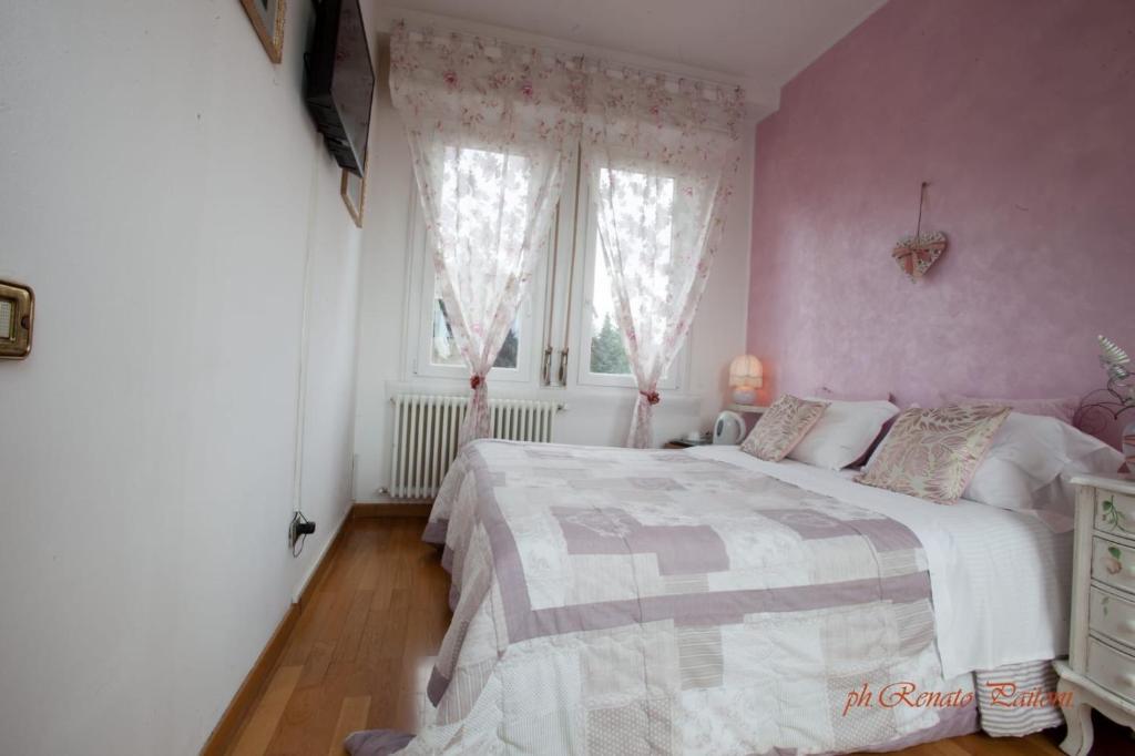 VILLA ADRIANA Varese - camere e appartamenti - Doppelzimmer Mit Balkon