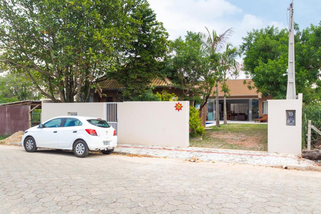  CASA FRANK COM PISCINA EM MARISCAL