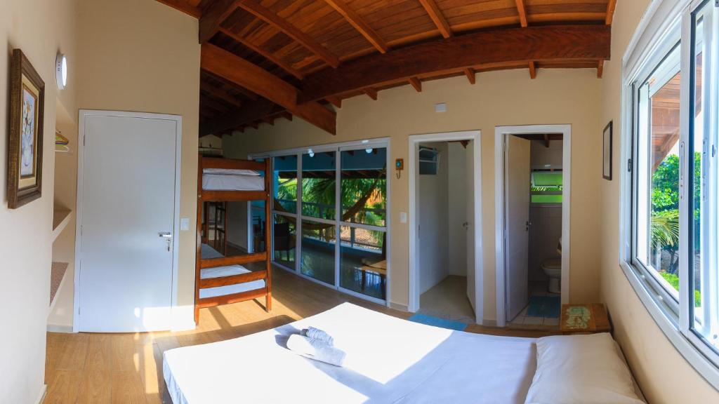  Guarujá Hostel