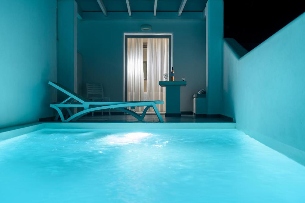 Bazén v ubytování Antoperla Luxury Hotel & Spa nebo v jeho okolí
