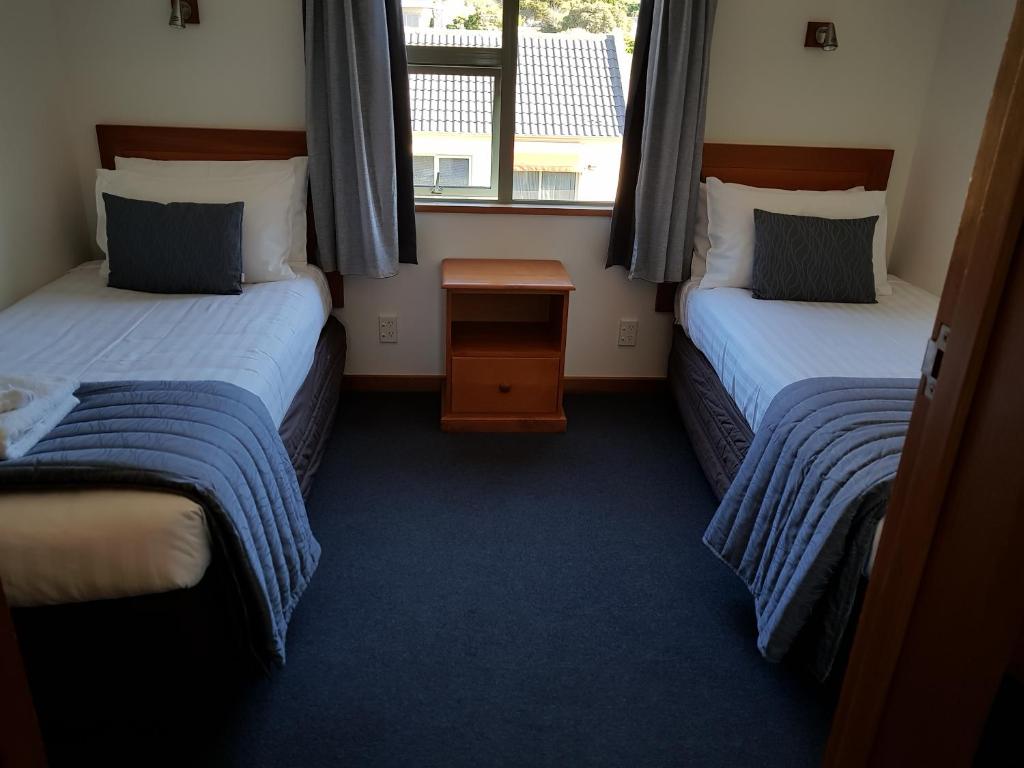 The Anchor Inn Beachfront Motel - Resim 12