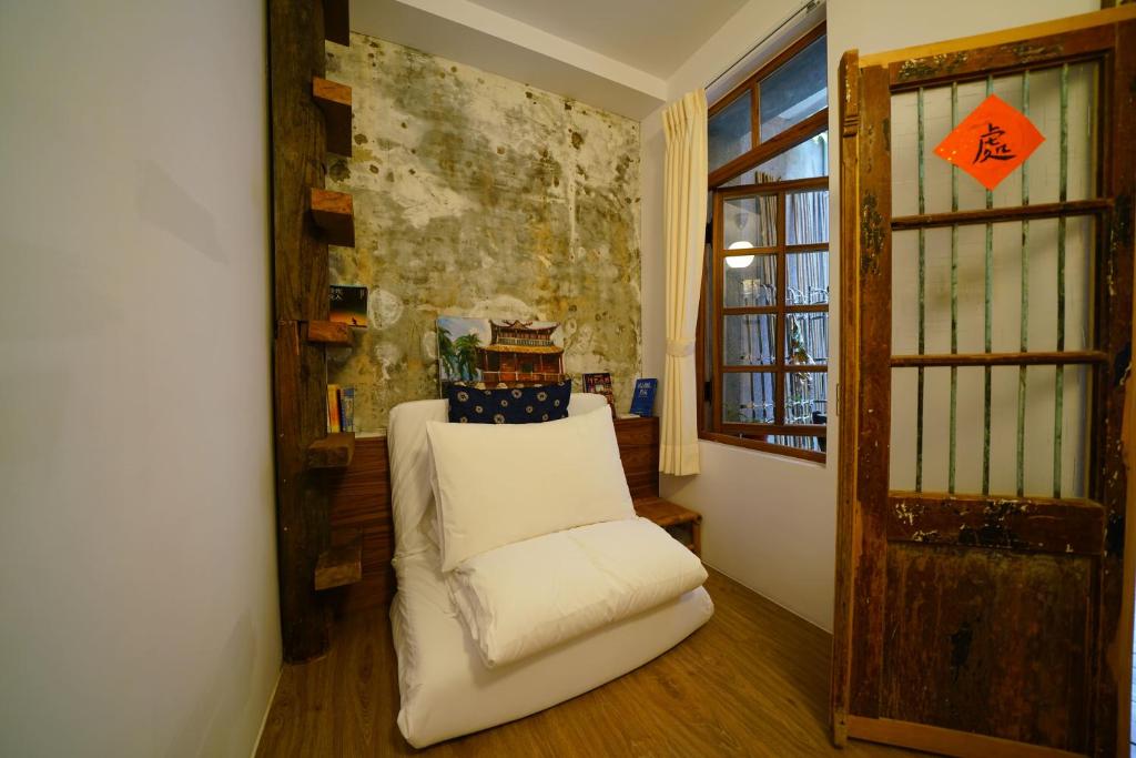 想起天井老宅民宿Thinking Homestay - Chambre Simple Avec Salle De Bains Commune
