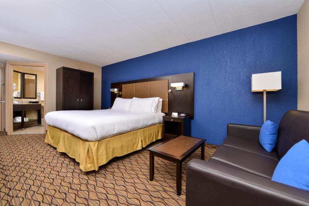 Holiday Inn Express Hunt Valley, an IHG Hotel - Standaard King Room Met Bankbed