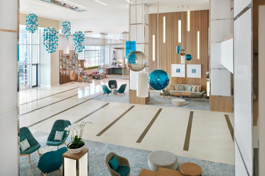 Posezení v ubytování Holiday Inn & Suites - Dubai Festival City by IHG