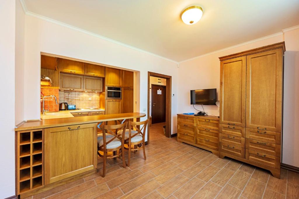 Beachfront · Private Beach 7 Pools SPA Boutique Hotel - One-Bedroom Apartment (4 Adults + 1 Adult Or 2 Children)