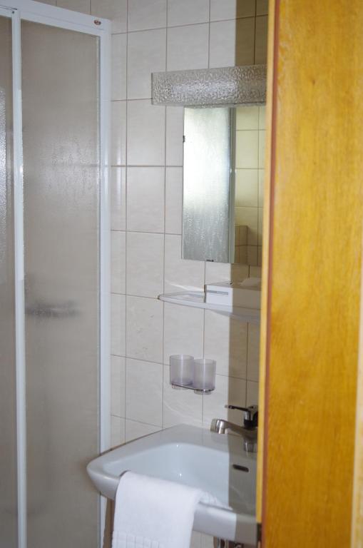 Koupelna v ubytování Hotel Edi