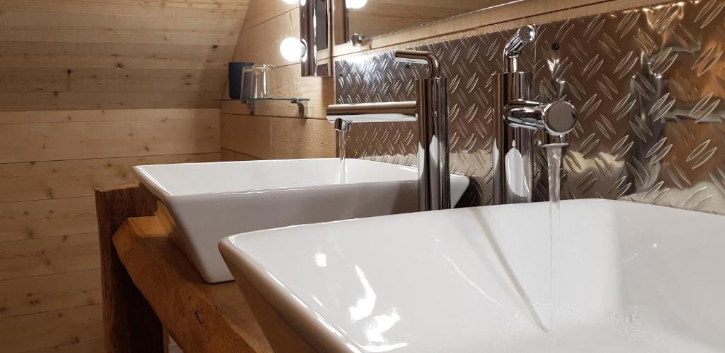 Koupelna v ubytování Maison d'hôtes et SPA La Boucotte
