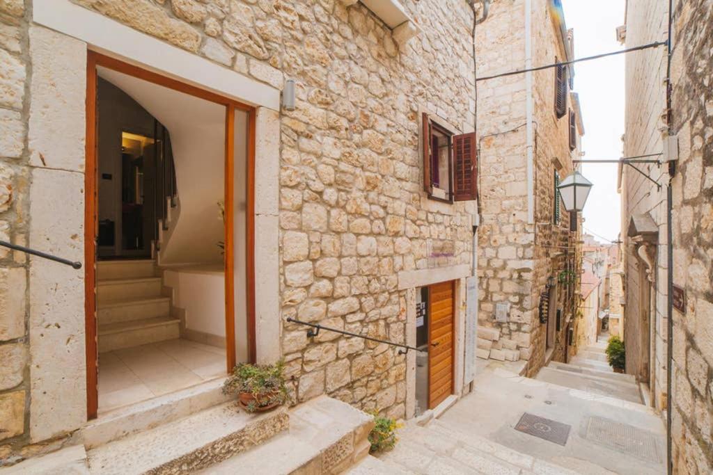 Fotografia z galérie ubytovania Boutique old town house Karkovich v destinácii Hvar