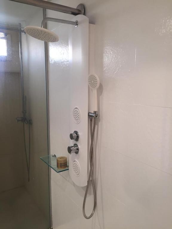 A bathroom at apartamento fuengirola Oasis Beach