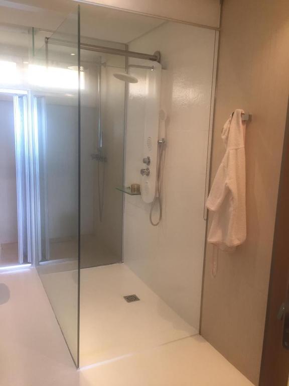 A bathroom at apartamento fuengirola Oasis Beach