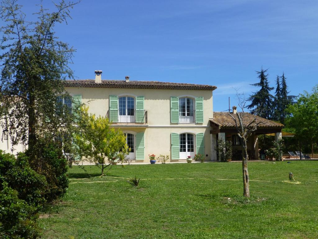 Zahrada ubytování Chambre d'hôtes "La Bastide des Eucalyptus"
