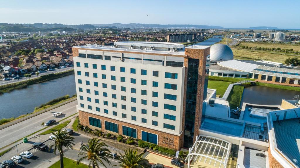 El edificio en el que está el hotel