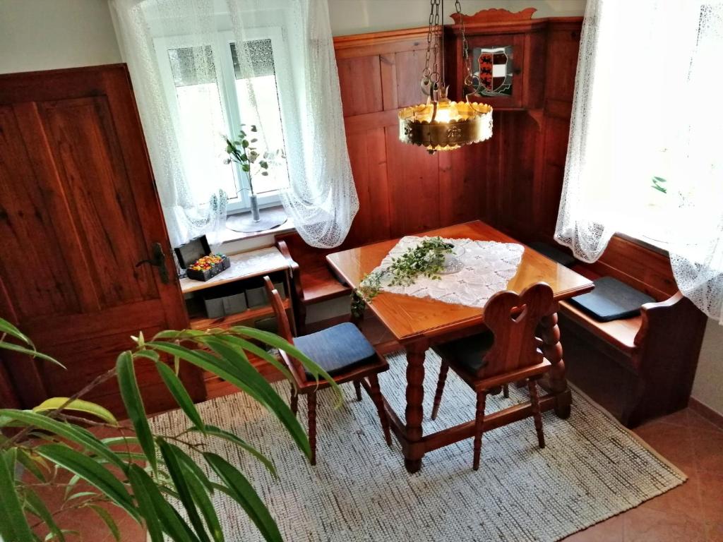 Istumisnurk majutusasutuses Villa Komposch - adults only