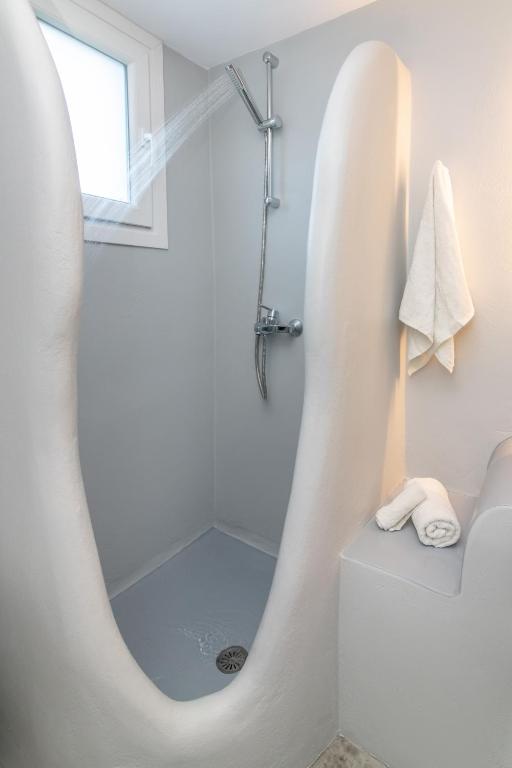 Kúpeľňa v ubytovaní Livadi house Tinos