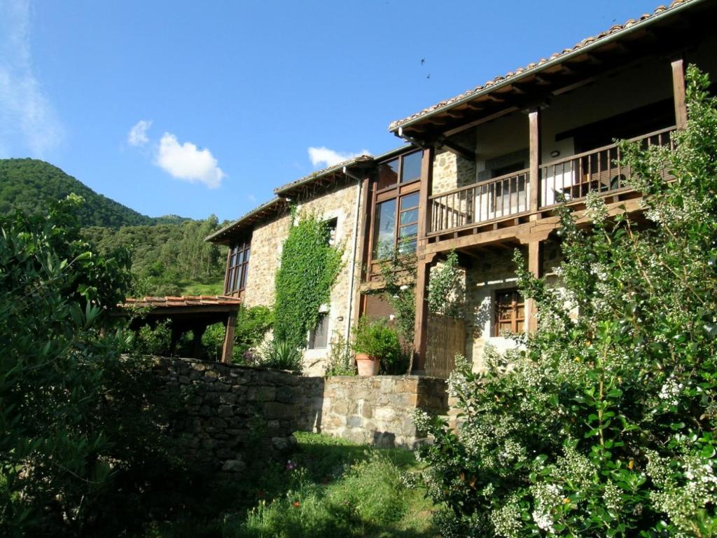 Olmares Terrace Apartment - Picos de Europa, Lomeña – Updated ...