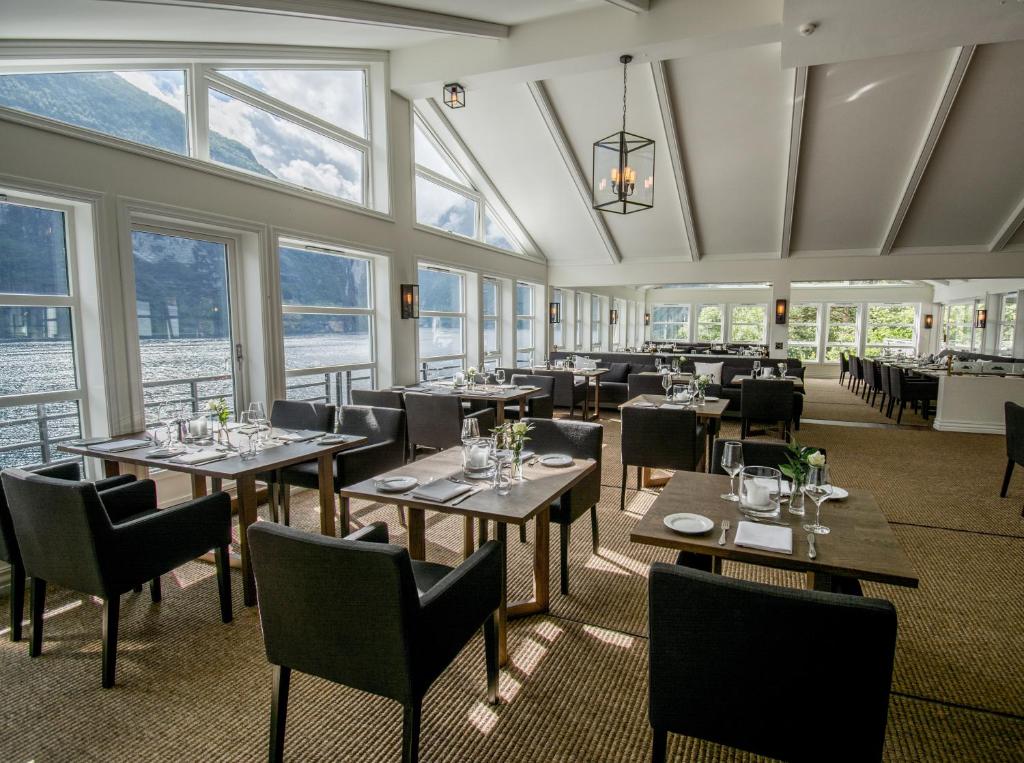 Restaurace v ubytování Grande Fjord Hotel