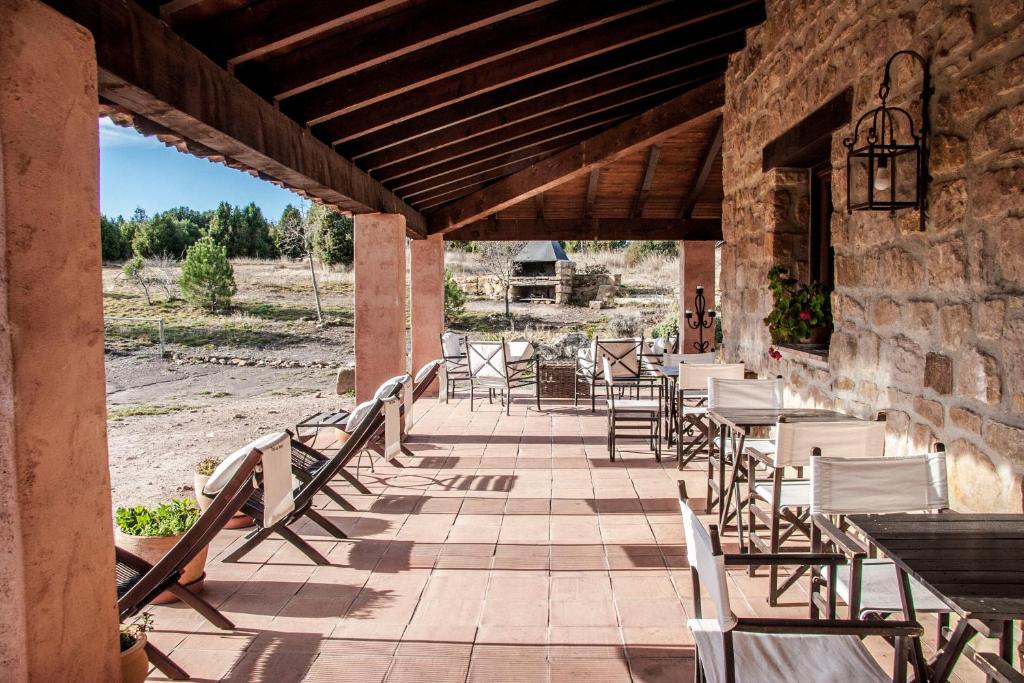 Restaurace v ubytování Masia los Toranes - Destino Starlight