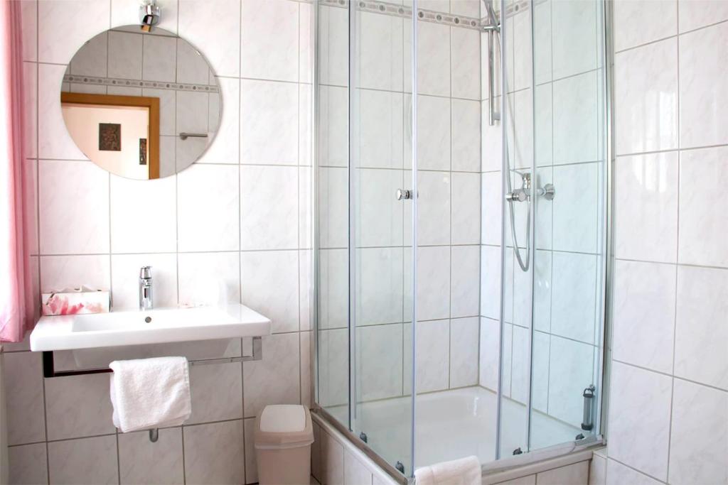 Koupelna v ubytování Hotel Gasthof Weißer Löwe