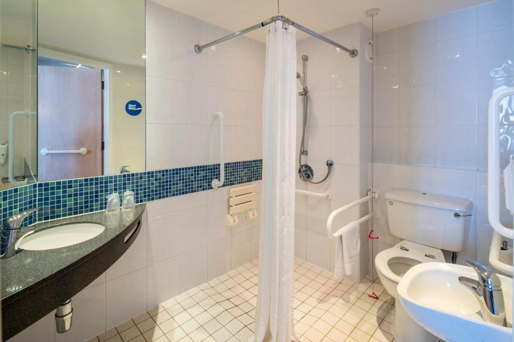 Holiday Inn Express Leicester City, an IHG Hotel - Standard Double Room - Disability Access