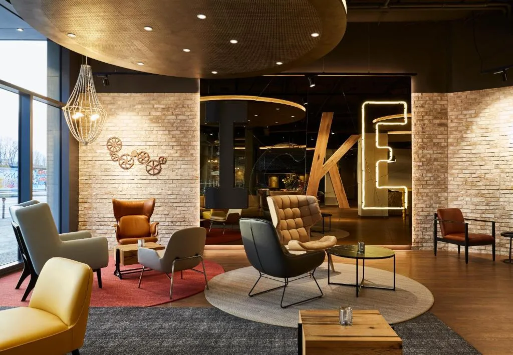 Hotel Indigo Berlin - East Side Gallery by IHG