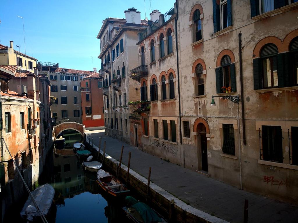 Cinqueteste Luxury Home - 15