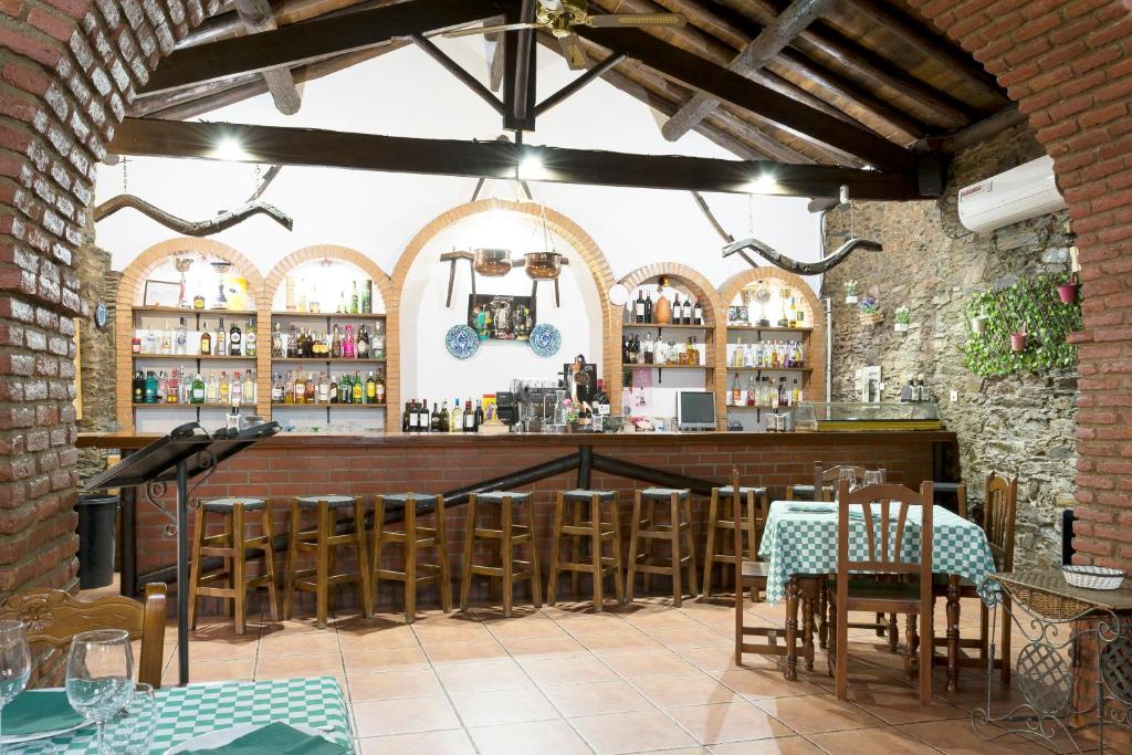 Reštaurácia alebo iné gastronomické zariadenie v ubytovaní Hospedium Hotel Rural Soterraña