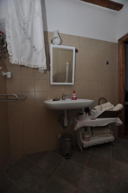 Koupelna v ubytování Míves Vendégház