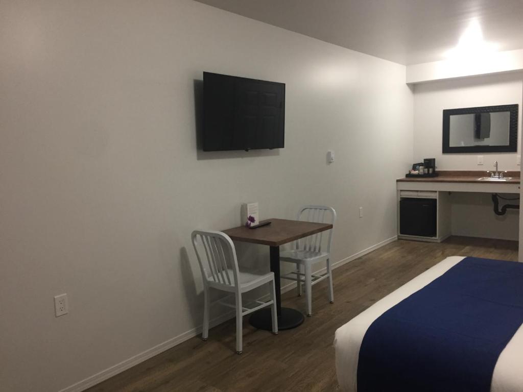 Kuchyň nebo kuchyňský kout v ubytování Humpback Inn