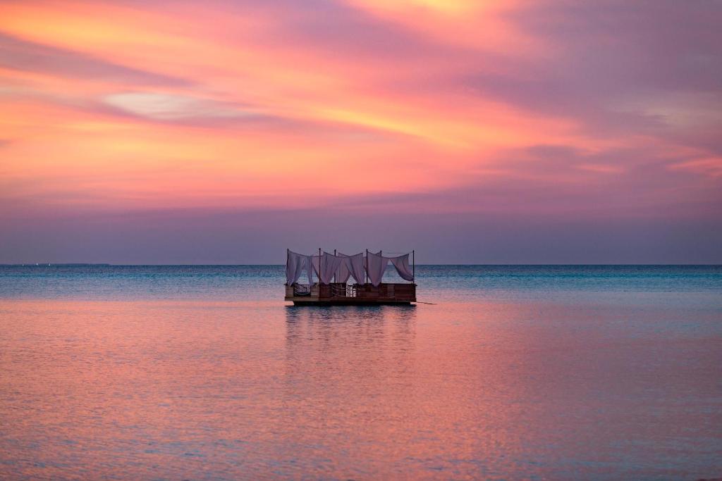 Anantara Dhigu Maldives Resort - View 26