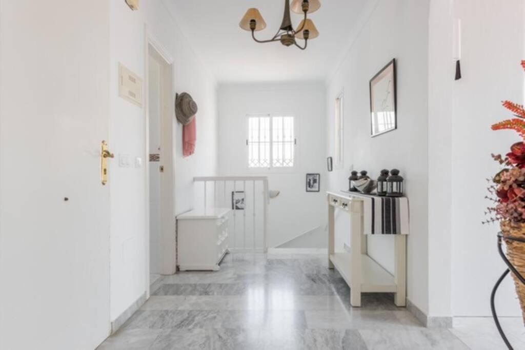 House in Burriana, Nerja – Updated 2022 Prices