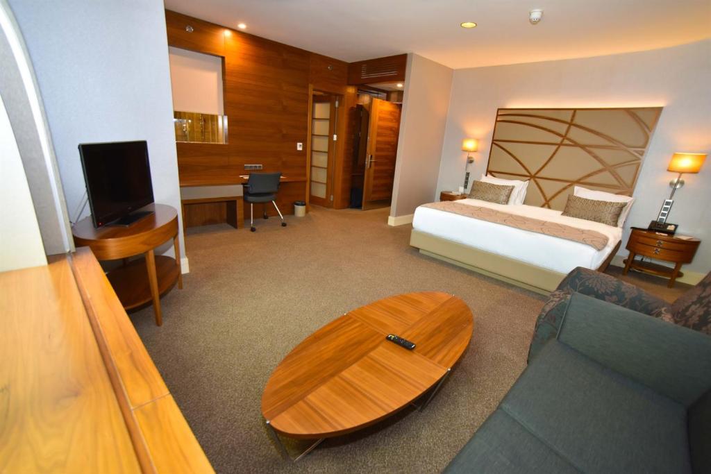 Cevahir Hotel Istanbul Asia - Ecke Deluxe Doppelzimmer Mit Teilweise Meerblick