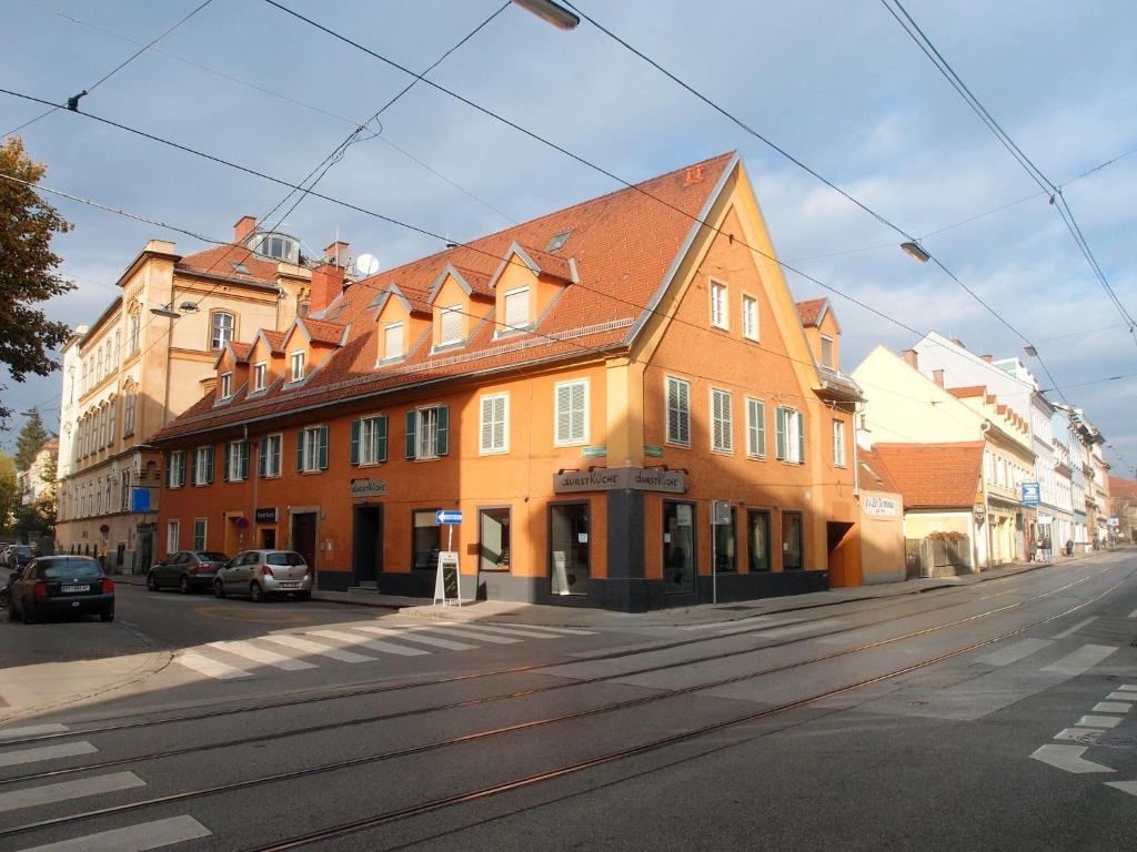 Wohnung im Univiertel - One-Bedroom Apartment