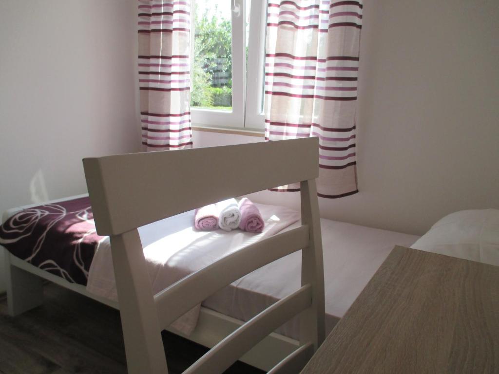 Posteľ alebo postele v izbe v ubytovaní Apartment near center,beach,bus +free parking