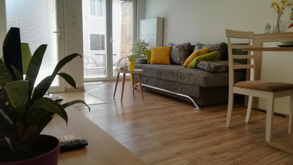 Posedenie v ubytovaní Apartment near center,beach,bus +free parking