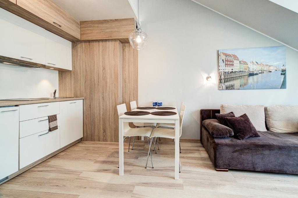 Kuchyň nebo kuchyňský kout v ubytování Apartamenty Zdrojowa