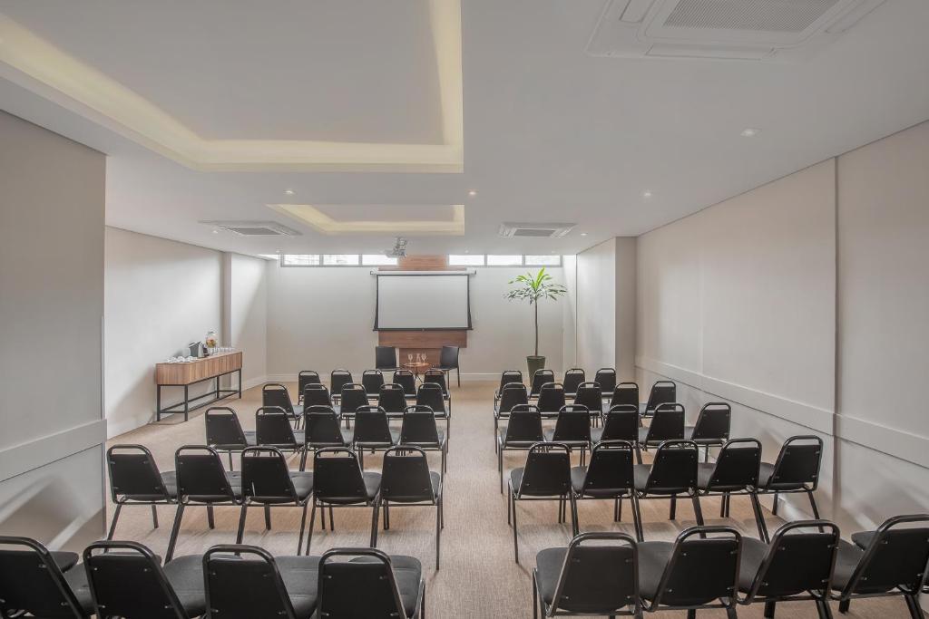 Konferenční prostory v ubytování Intercity Curitiba Centro Cívico