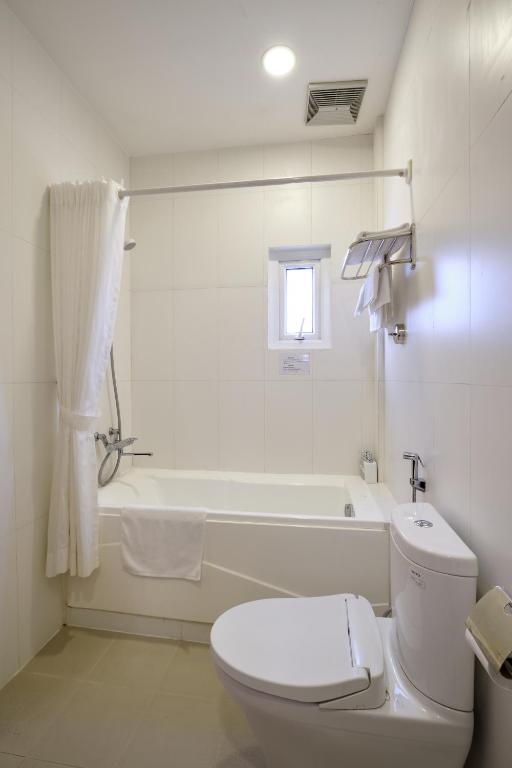 Phạm Vân Sakura Hotel - Habitación Individual Con Baño