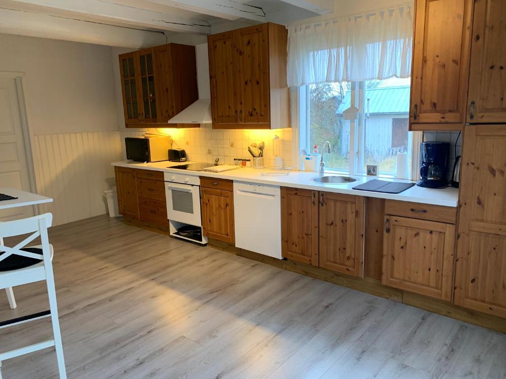 Villa Västanede - Huis Met Vijf Slaapkamers