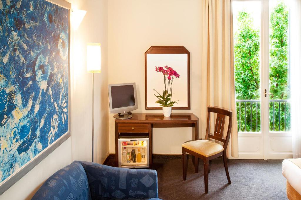 Posezení v ubytování Arni Hotel Domotel